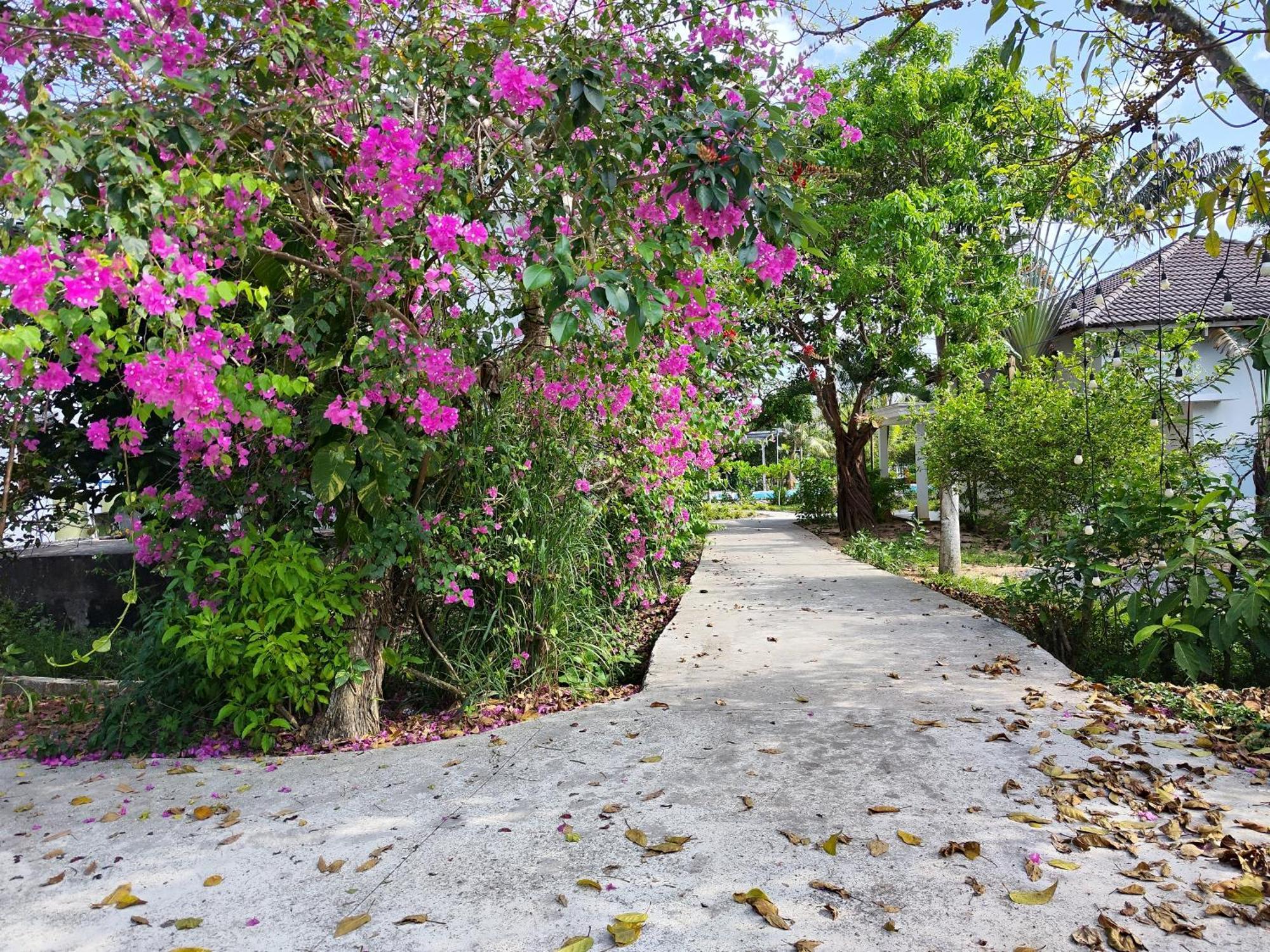 Y Village Resort Phu Quoc Exterior photo