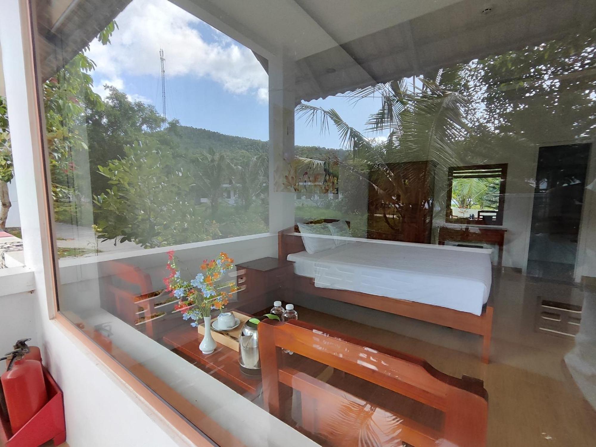 Y Village Resort Phu Quoc Exterior photo